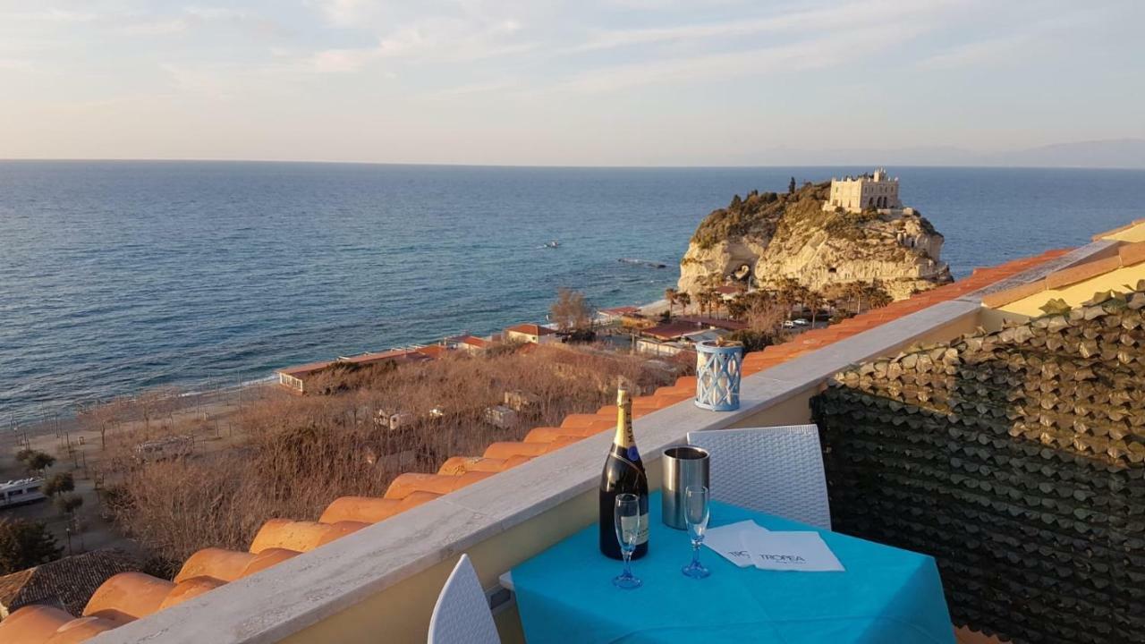 Nereide Bed & Breakfast Тропеа Екстериор снимка